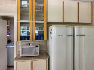 Casa 315m2 em condomínio, natureza, 500m da praia - 6