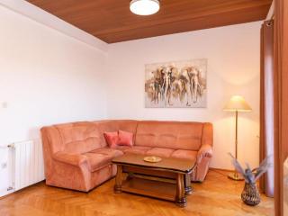 Apartment Villa Andro - Three Bedroom Apartment with Terrace and Sea View - 9