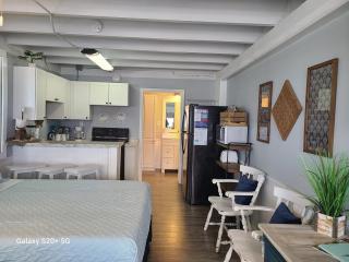 Fontainebleau Terrace #303 - 5