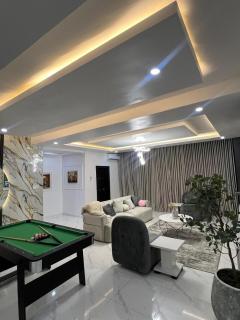 Luxe Loft and Stay - 9