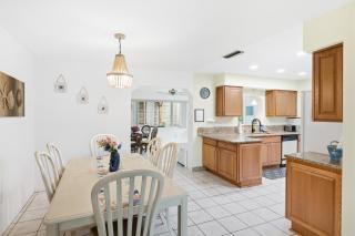 Trish's Beach Retreat W PoolSpa by Siesta Keys#2 - 1