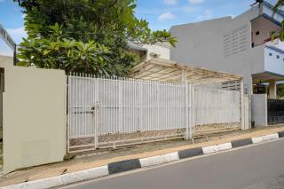 Hotel O near RS Fatmawati formerly White House - 8