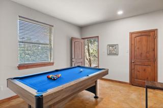 Lakefront 3BR Retreat Dock Kayaks Fire Pit - 7