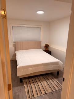 Amalak Homes' Private 2BR Guest Suite North Delta - 2