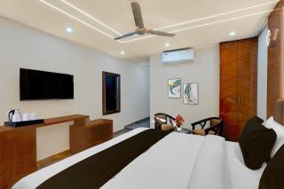 Super Townhouse Dharampur Railway Station - 2