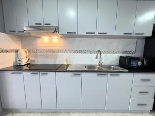 Spacious 2-Bedroom Pool-View Condo - Executive Residence 2, Pratumnak - 3