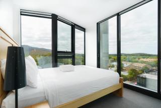 Upscale 3BR City Apartment Central CBD Living - Hosted by Canstay - 7