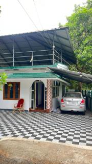 Bougainvillea stays - 3