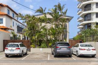 Thirty-Nine Albatross (Apartment 5) - 1