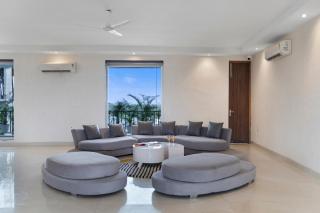 Versace Farms 5-BHK Farmhouse With Private Pool, Gazebo & Lush Garden - 3