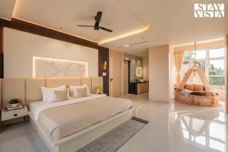 StayVista at Sneh Bliss Villa with Pool - 3