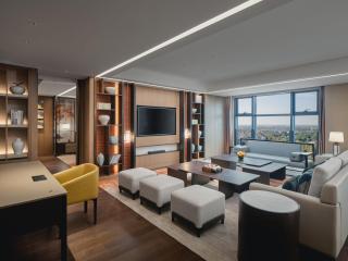 HUALUXE Kunshan Huaqiao by IHG - F1 Racing Preferred Hotel - 9