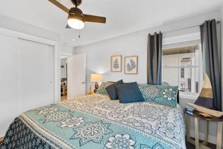 Beachside Condo Downtown with Lake Michigan Views - 3