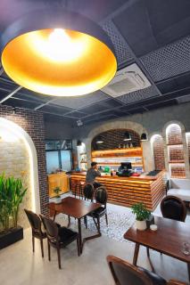Saigon Phố Coffee Bar & Homestay - 5