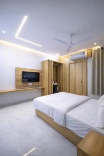 Accuotel Inn The Lavish Villa - 6