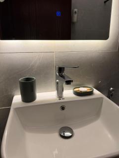 Wave24 By Roving Resdince - 3