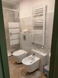 BOLOGNA CENTRO - DUE TORRI PALACE H - Rooms and suites - 4