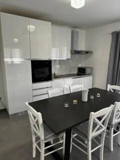 Apartman Denis s vrtom i parkingom, Medulin - Šaraje - 8