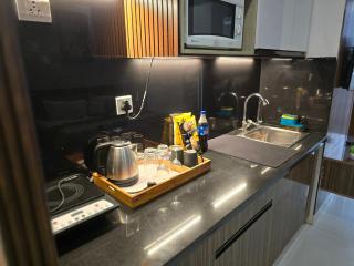 The Mulberry Silk - 69 shades of grey - 3