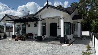 Laman Damai Adam Rizqi 3BR2B - 8