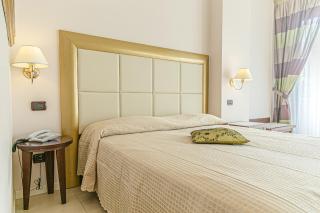 Hotel Metropolitan - 8