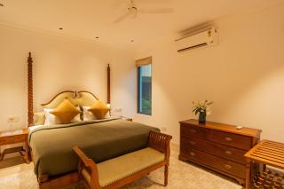 5-BHK Villa With Common Pool & Lift Near Beaches - 2