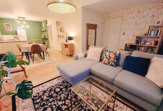 Quiet apartment for 2-4 people with private parking - 0