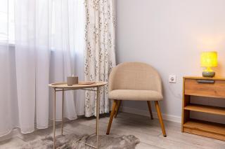 Gorgeous central Yanevi 2 BR & parking - 5