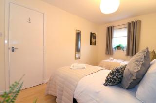 Signature Summerhill House - 6