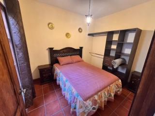 Beautiful 8-person Villa in Antigua with parking - 4