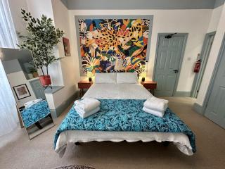 The Savannah Suite - Stunning Studio - 7