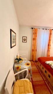 Rooms Mirjana - Centre of Trogir - 4