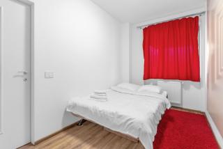 Scarlet Cozy Corner - 1