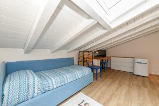 DESENZANO deliziosa suite centrale con AC e WIFI - 2