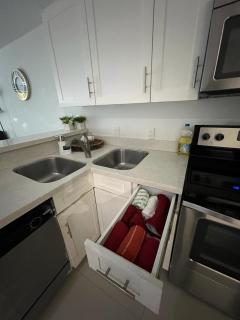 Amazing Beach Apartment - 3