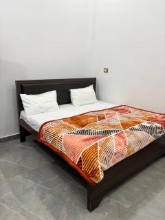 Shri Saryu Darshan Inn - 9