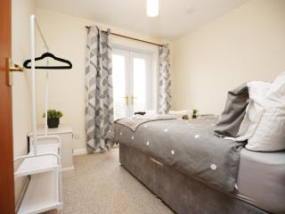 2 bed bungalow - Driveway Parking - 4