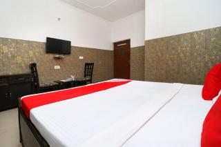 Hotel O Punjab Residency - 1
