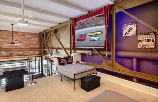 Mario Room Waterfront Downtown View Cedar Point! - 5