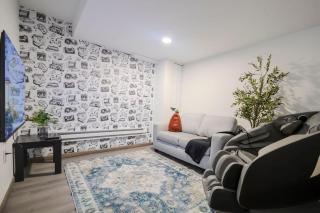 Summit Home - The Ultimate Summit of Style for 12 - 7