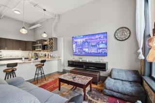 Speakeasy Attached, Walkable to Cavs, Flats, Casino - 8