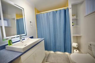 Modern, cozy, near Metro, Place Bell, Free Parking - 1