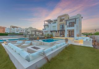 Ancient Sands 3BR Twin Villa with a Private Patio Heated Swimming Pool & Lagoon Access - 0