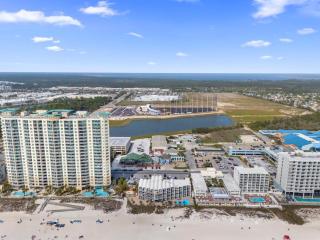 Charming Beachside Oasis - Steps from Pier Park! - 7