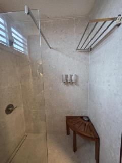 Serene Coastal Studio with King Bed & Balcony - 9