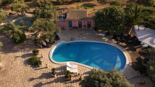 dependance in villa con piscina - 9