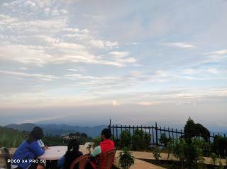 Serene Wilderness Retreat with Panoramic Views - 2