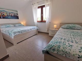 Apartment Wohnung in Crikvenica mit Terrasse und Meerblick by Interhome - 1