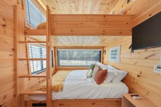 Luxury Waterfront Cabin 9 Located Near the Road - 3
