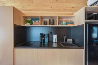 Luxury Waterfront Cabin 3 - 4